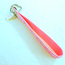 Load image into Gallery viewer, Kawaii Bunny Faces Key Fob in Pink
