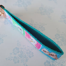 Load image into Gallery viewer, White Samoyed Eskimo White Fluffy Dog & Puppies Key Chain Fob with Enameled Paw Print Charm