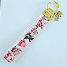 Load image into Gallery viewer, Animals with Leipo&#39;o (Wreaths) - Key Chain Fob with Your Choice of Rose Gold, Yellow Gold or Silver Hardware
