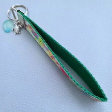 Load image into Gallery viewer, Sea Animal Key Chain Fob with Turtles Dolphins Starfish &amp; Whales includes Dolphin or Turtle Charm
